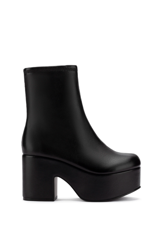 70s Fashion Trends 2023 | Larroude Miso Platform Boot In Black Stretch Leather