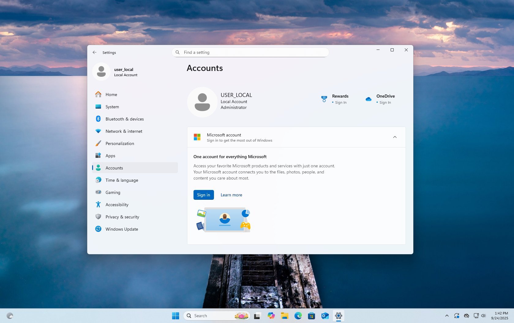 Windows 11 with local account