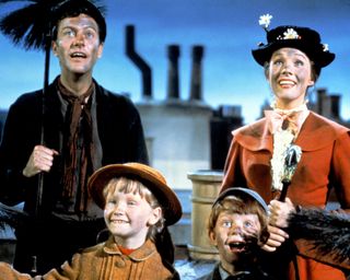 Dick Van Dyke as Bert, Julie Andrews as Mary Poppins, Karen Dotrice as Jane Banks and Matthew Garber (1956 - 1977) as Michael Banks in the Disney musical 'Mary Poppins',