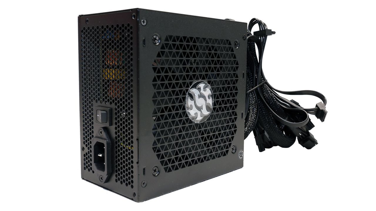 XPG Pylon 550W