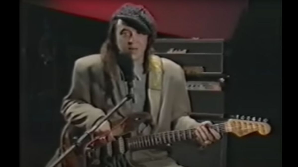 Stevie Ray Vaughan breaks down &quot;Hideaway&quot;