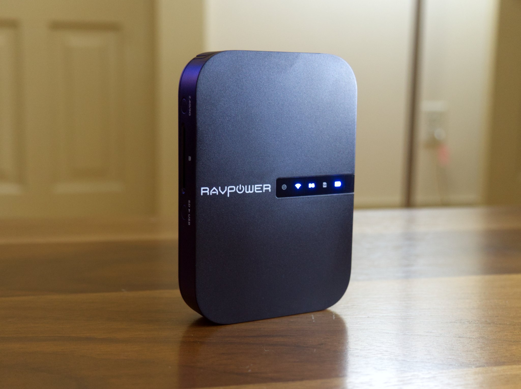 RAVPower FileHub Review: Router and Data Storage on the Move