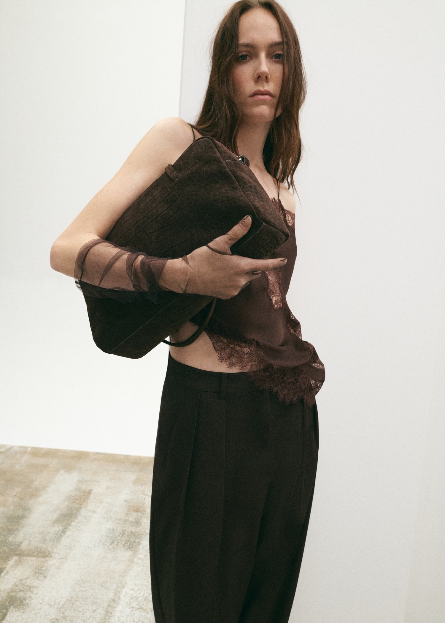 Medium Suede Bowling Bag - Women | Mango United Kingdom