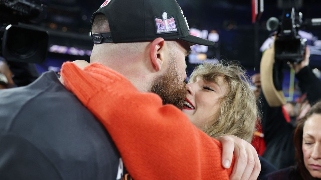 Taylor Swift and Travis Kelce