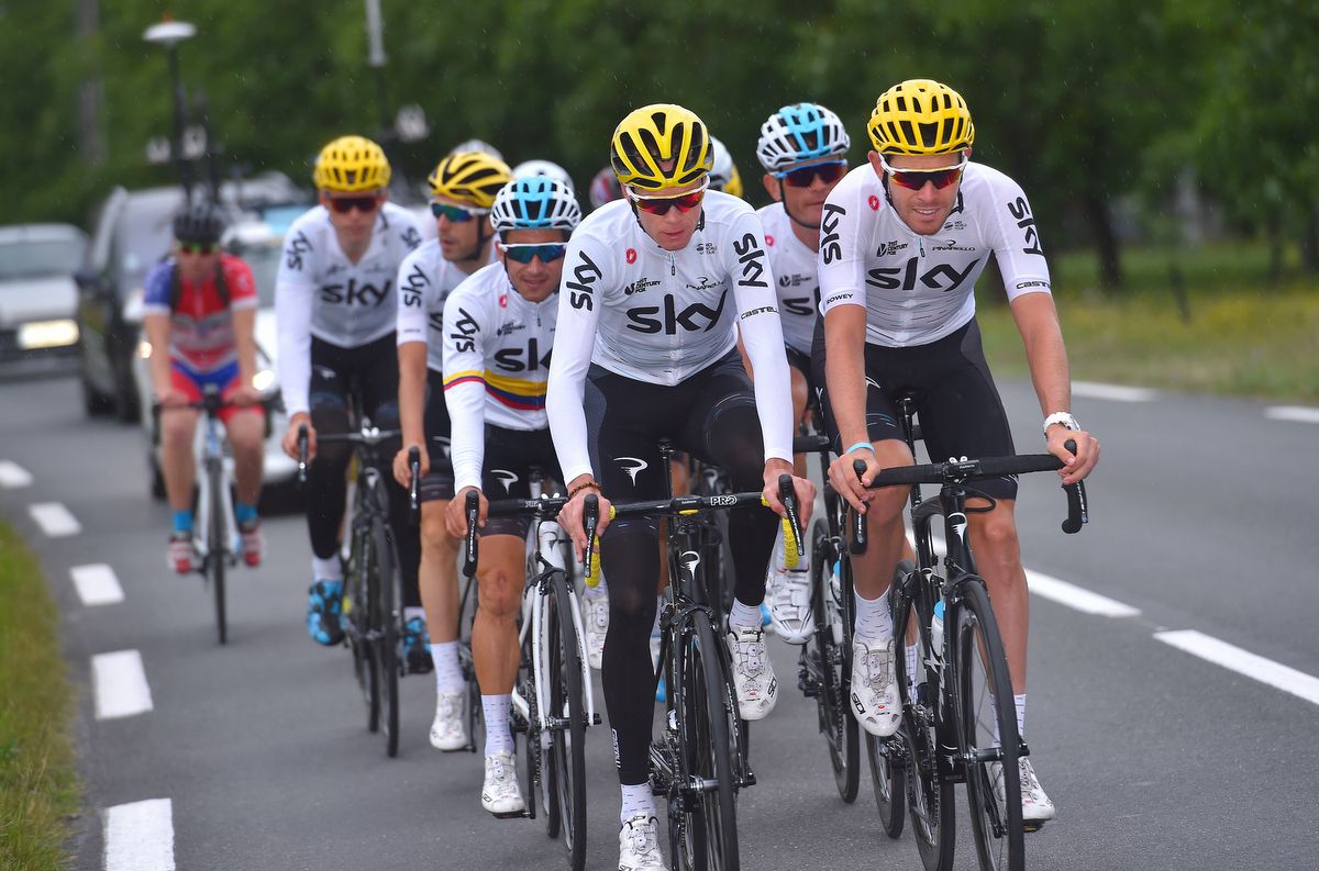 Chris Froome and Luke Rowe leading the Team Sky rest day ride