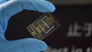 Electrodes for DNA storage