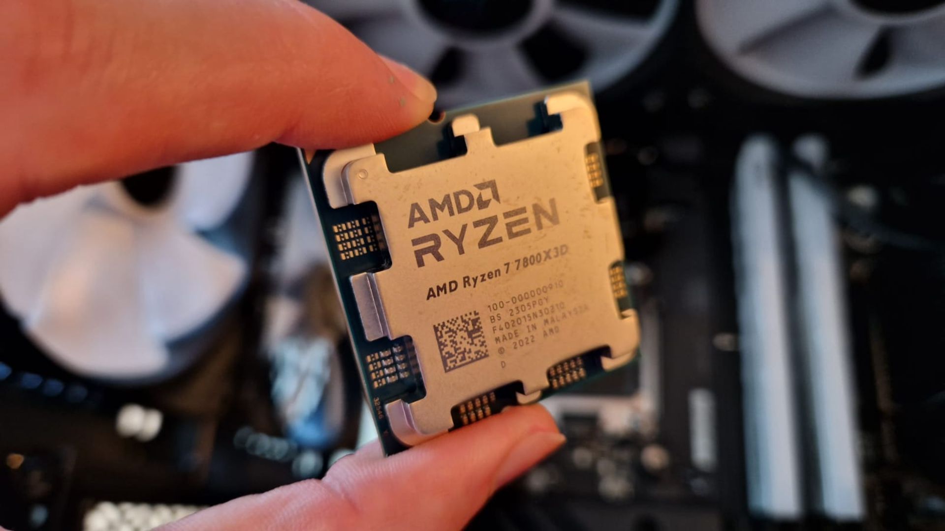 A close up of the AMD Ryzen 7 7800X3D