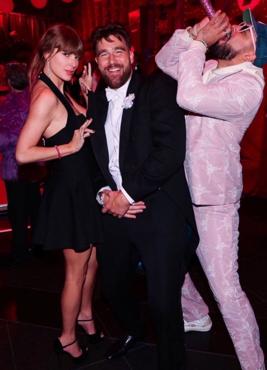 Taylor Swift Toasts Her 35th Birthday in a Little Black Balmain Dress ...
