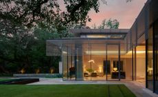 Saint Andrews Residence, a Dallas house by smitharc