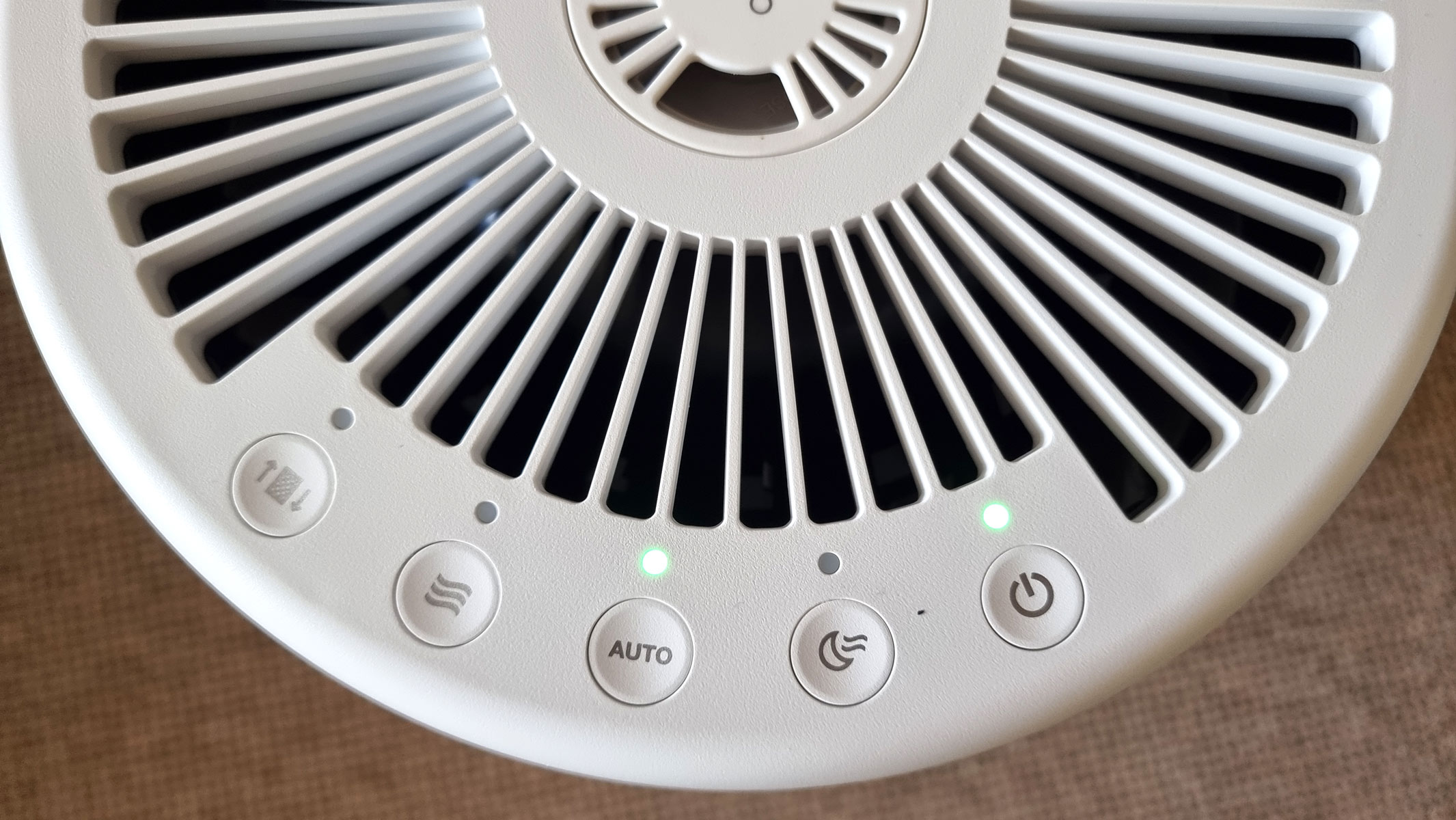 a close-up picture of the control panel on the Honeywell Designer Series air purifier