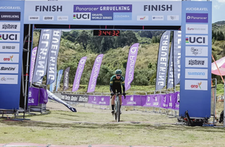UCI Gravel World Series: Simon Pellaud and Natalia Franco solo to wins at high-elevation Bogotá Gravel