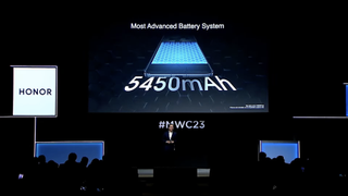 A screenshot of Honor's MWC 2023 presentation, showing how its new silicon-carbon battery could fit 5,450 mAh of capacity in the same space as the 5,100 mAh battery in the Magic5 Pro