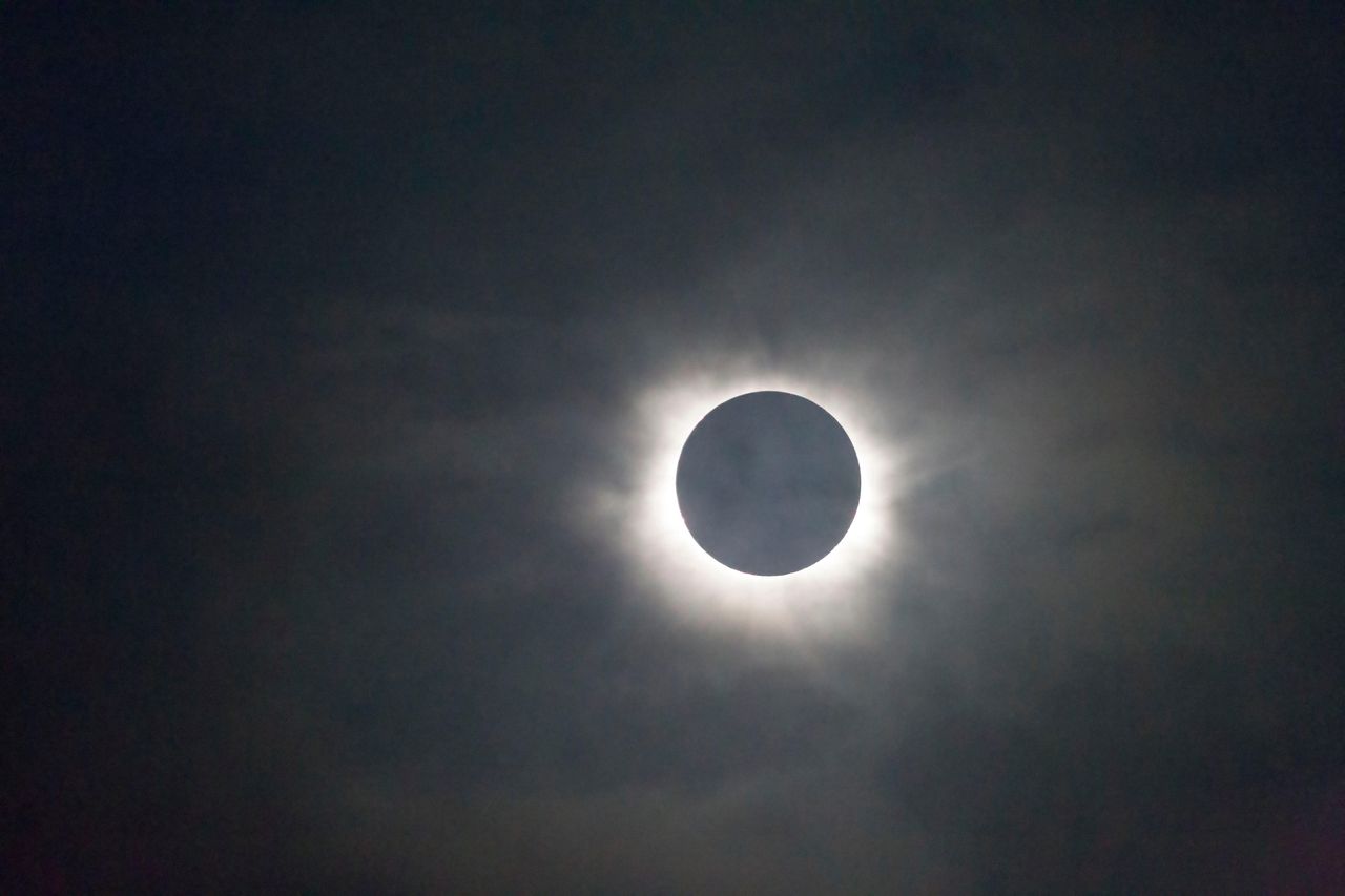 A total solar eclipse.