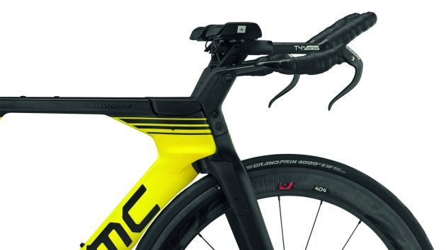 Here's a closer view of that V-Cockpit, designed to give riders a higher, more compliant position