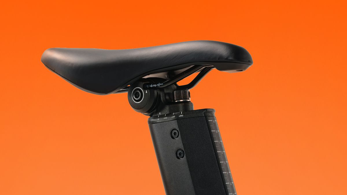 Close up details of the Zwift Ride V2