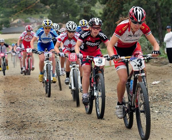 Krista Park (Incycle) leading on the first lap.