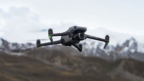 Mavic 2 - the flagship consumer drone from DJI - DJI Store