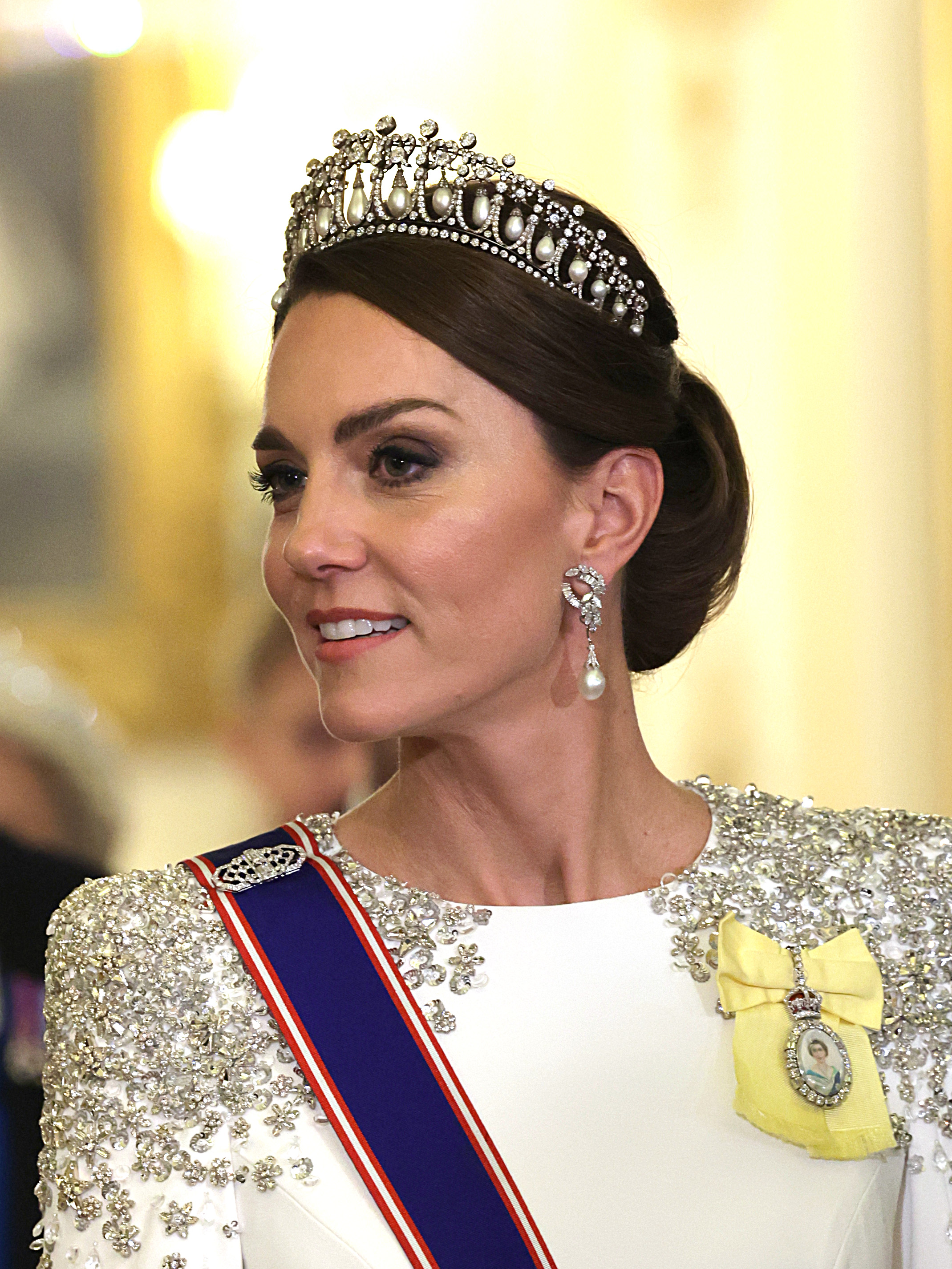 princess-diana-jewelry-296956-1639440212719-image