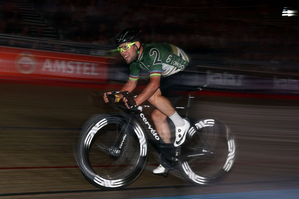Mark Cavendish giving it his all