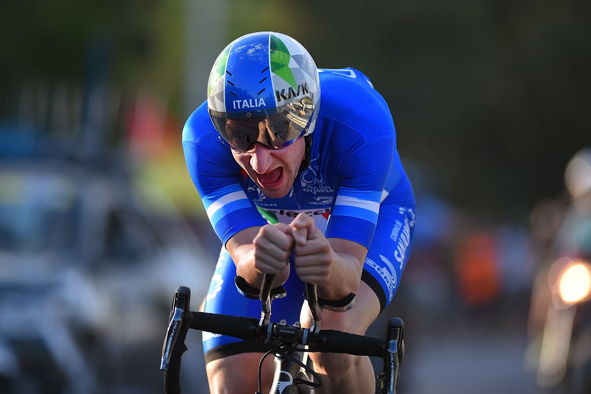 Elia Viviani wasn't able to hold onto the race lead