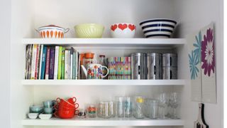 Alcove shelving in small kitchen