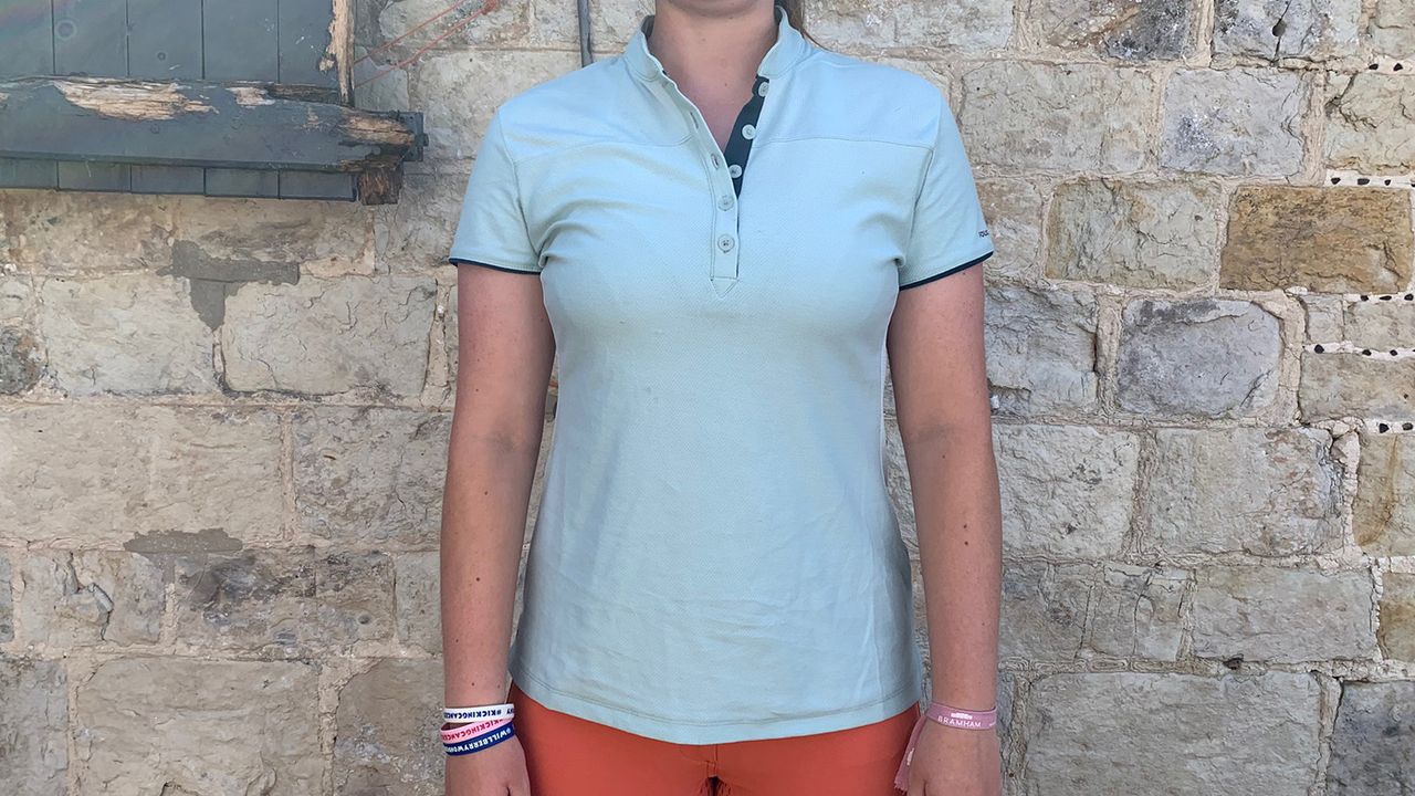 Fouganza 500 Women&rsquo;s Polo Shirt from the front