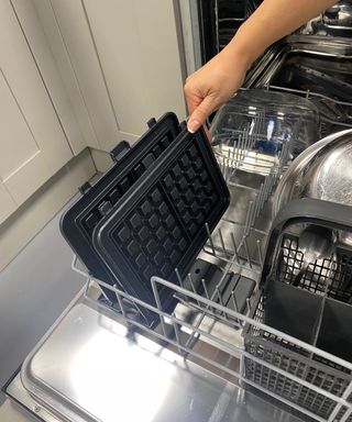 Step-by-Step Guide on How to Clean a Waffle Maker