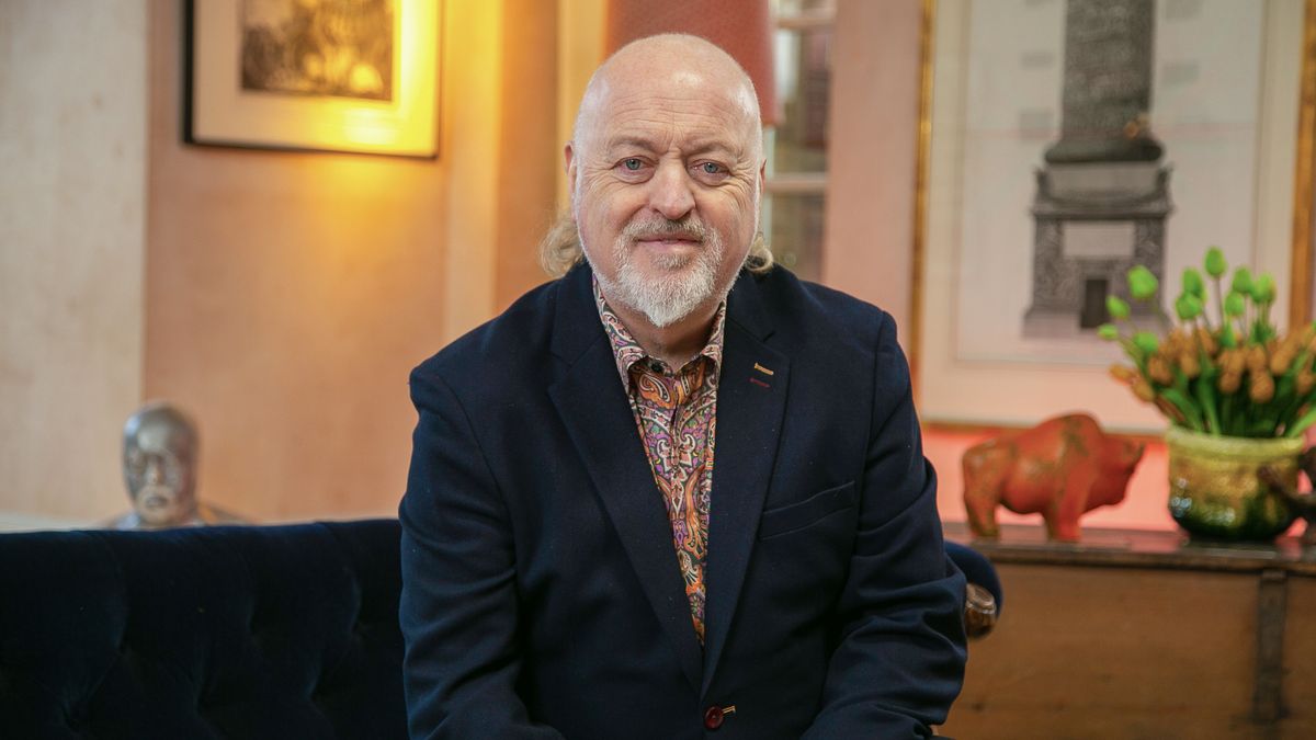 Bill Bailey in Extraordinary Portraits season 3