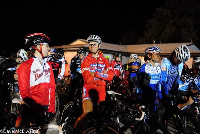 The Elite women are always quite cordial at the starting line