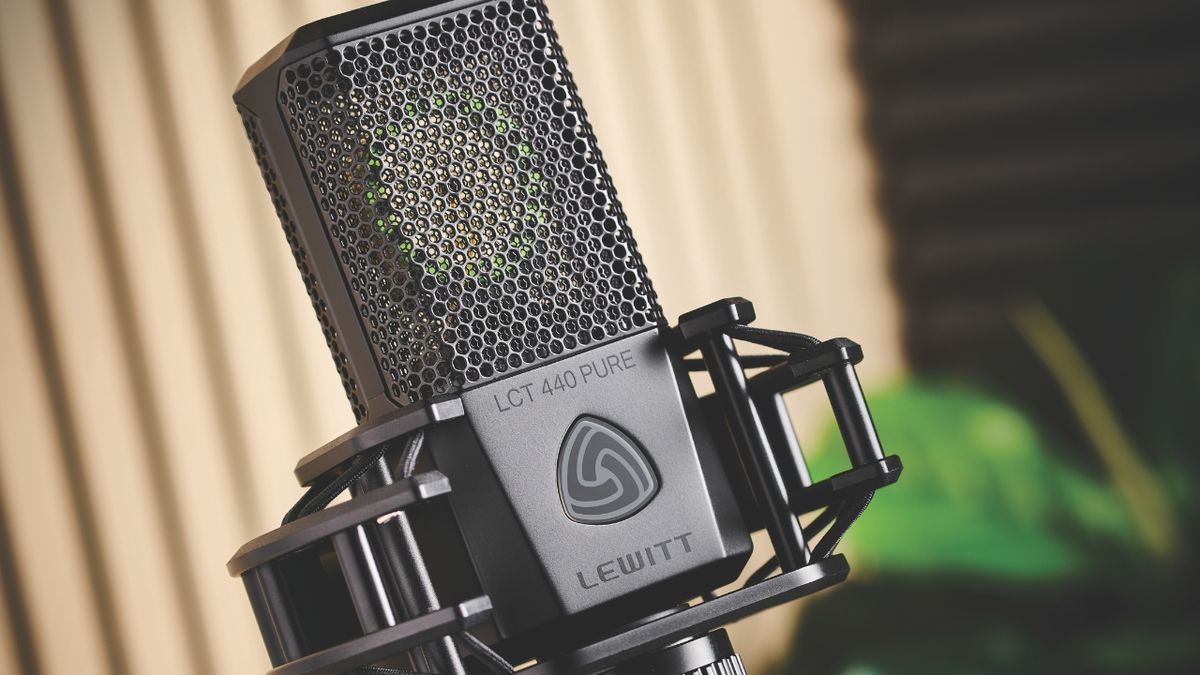 A Lewitt LCT 440 Pure vocal microphone on a shockmount in a studio