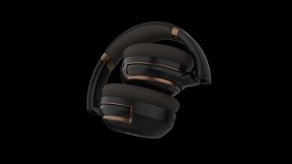 Supsoo headphones in use