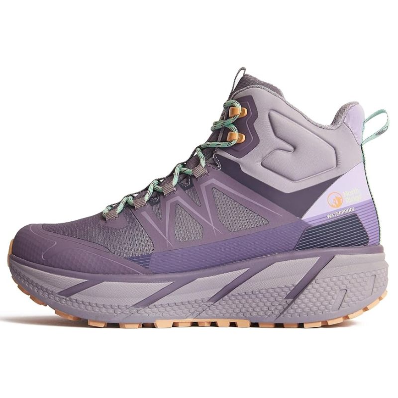 Helen Skelton's North Ridge flux speed mid walking boot