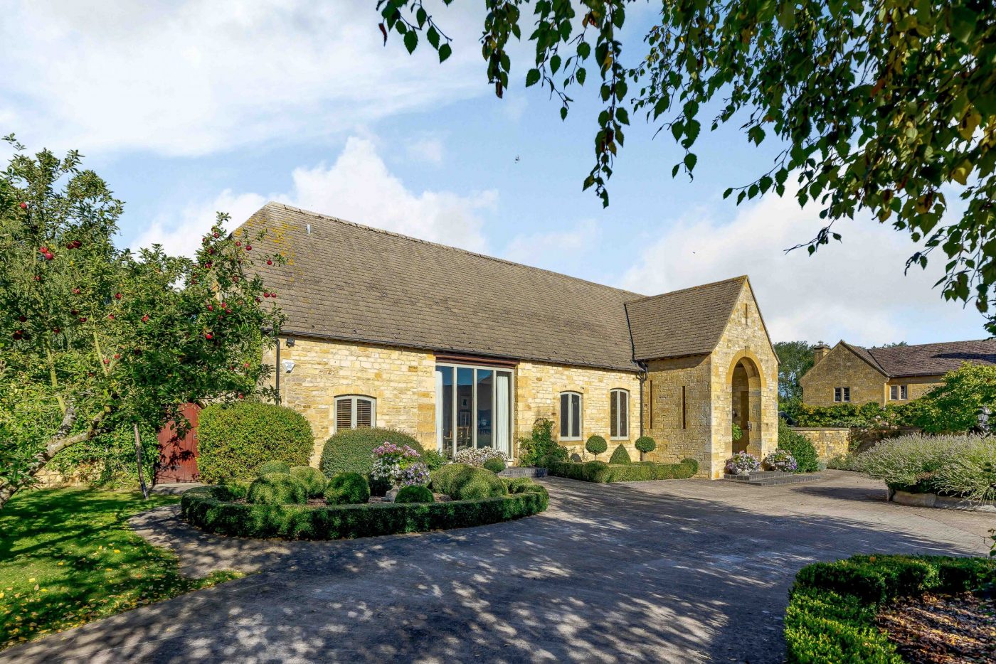 Peasebrook-Farm-EXT-MAIN-scaled-e1580812149927.jpg