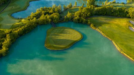 Les Bordes Old Course - 14th green aerial