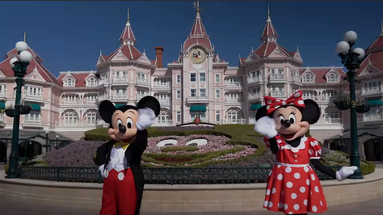 Couple Opens Up About Viral Double Proposal At Disneyland: 'It Was