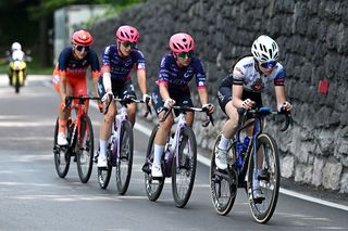 Giro d'Italia Women stage 6 LIVE: A four rider breakaway formed early in the stage, building a lead of four minutes