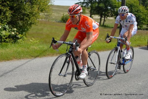 Denis Flahaut and Benjamin Giraud in the break of the day