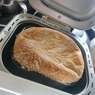 Baked bread inside Judge Electricals Digital Bread Maker
