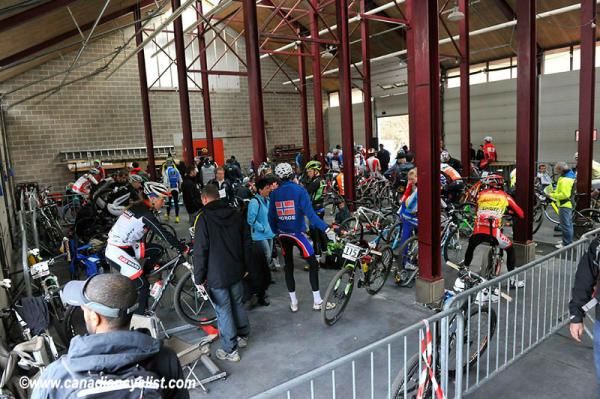 Riders warm up for the eliminator qualifying time trial