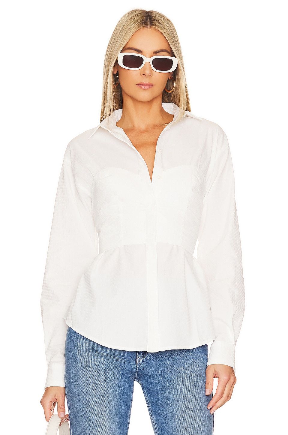 yEXardARFVs84kxfxPgzET-320-80 シックなワードローブを求めている友人に、早めのブラック フライデーのファッション セールを送りました