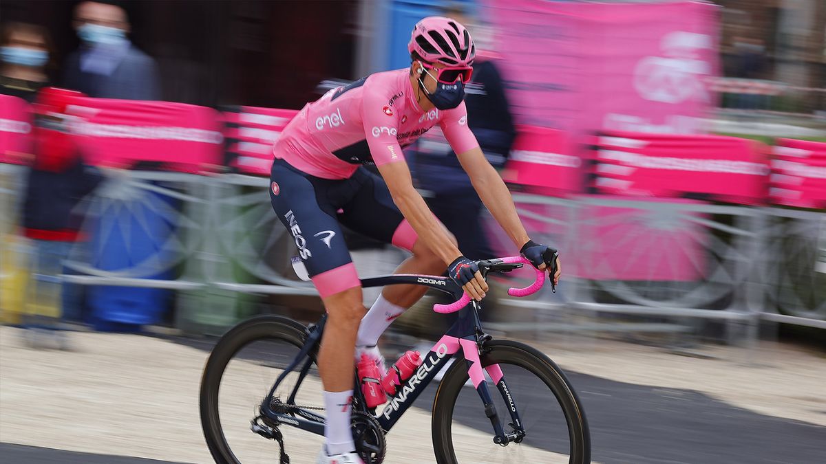 Giro d'italia colour-matched tech for the classification leaders