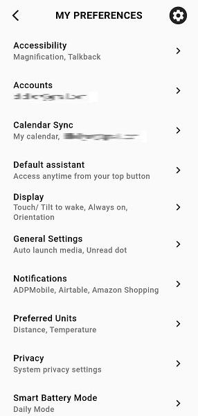 A new "Default assistant" option for the Fossil Companion app.