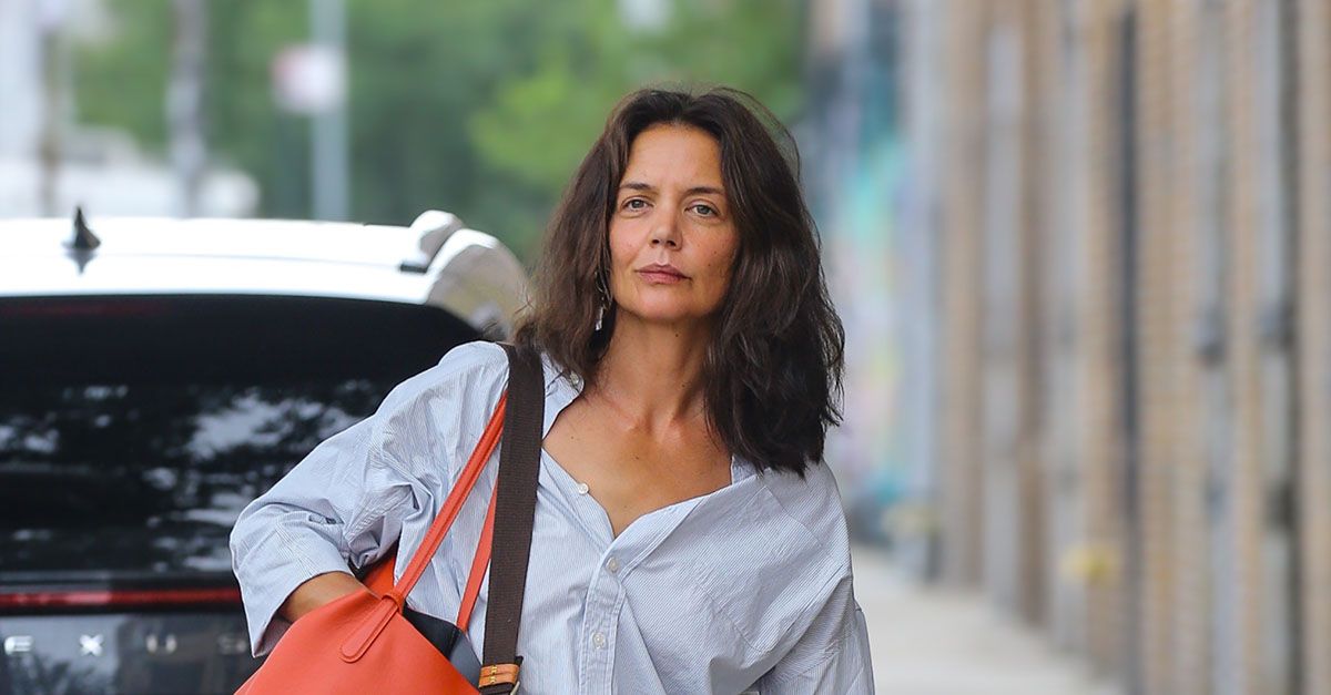 The Dated Way to Wear a Button-Down and Jeans Is Cool Again The Dated Way to Wear a Button-Down and Jeans Is Cool Again