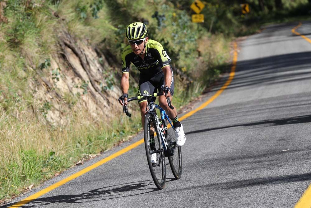 Esteban Chaves (Mitchelton-Scott) on his way to victory