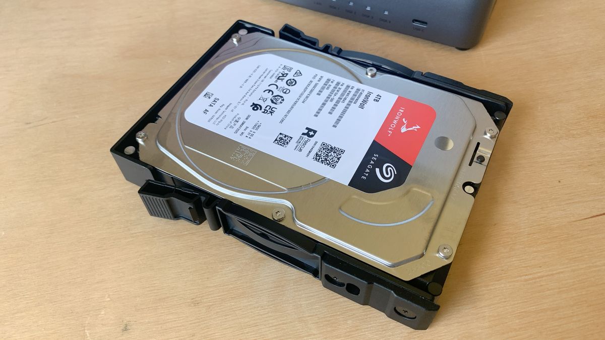 UGREEN NASync DH4300 Plus