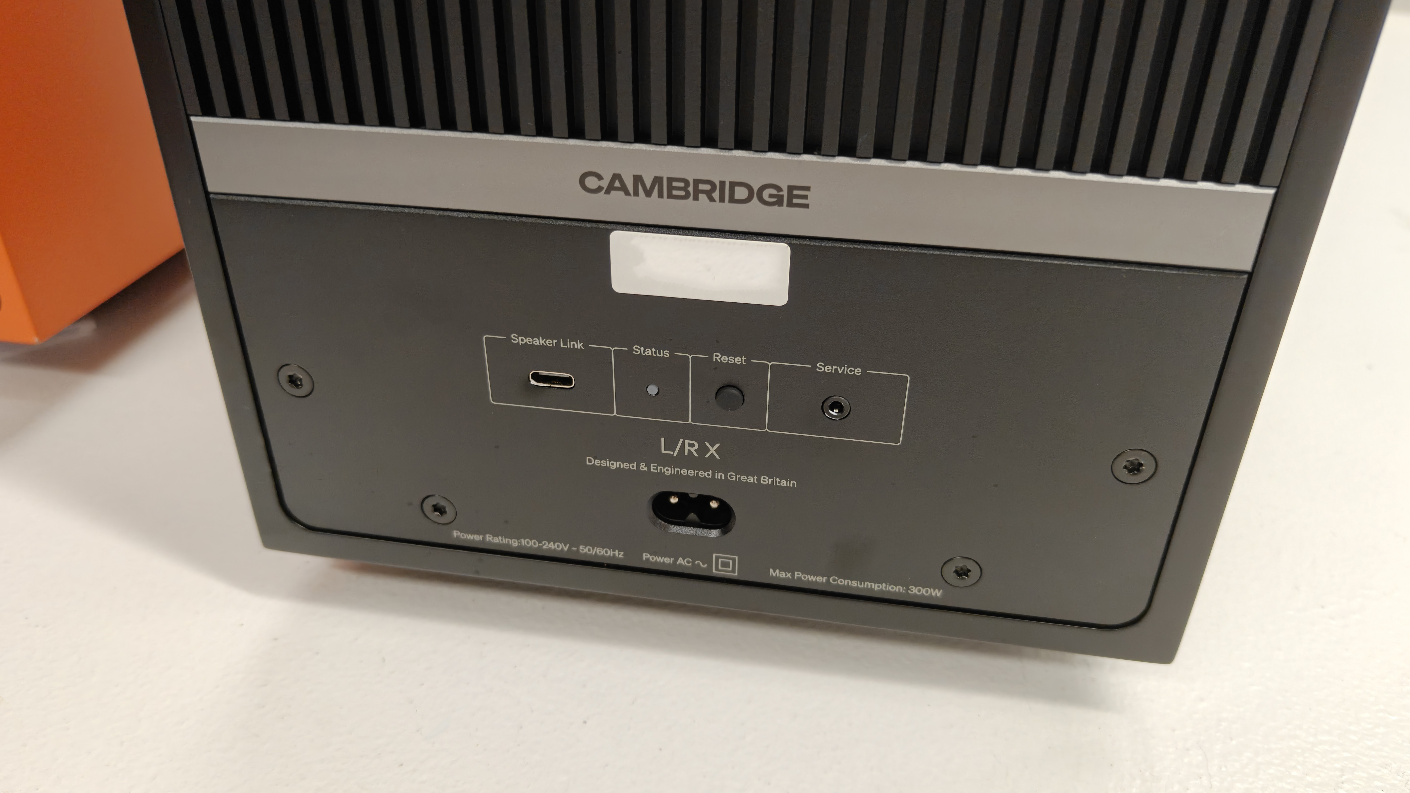 Cambridge Audio L/R speaker connections &ndash;&nbsp;X, M, S differences