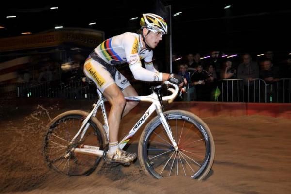 Stybar is rim-deep in sand