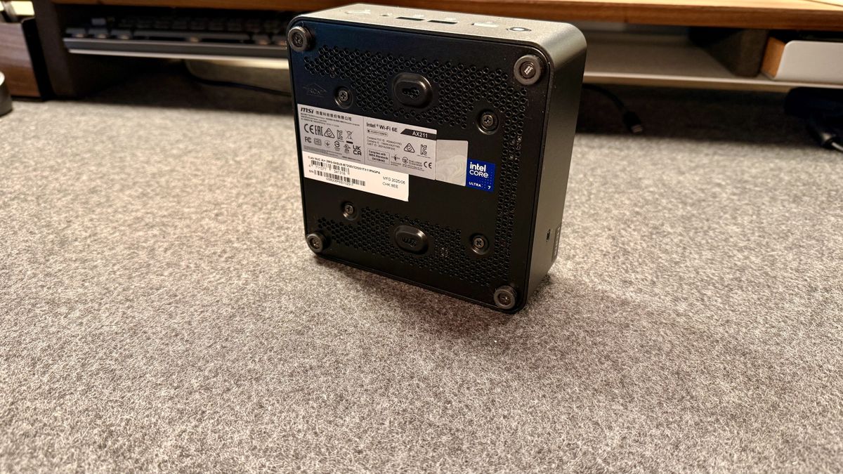 MSI | Cubi NUC AI+ 2MG