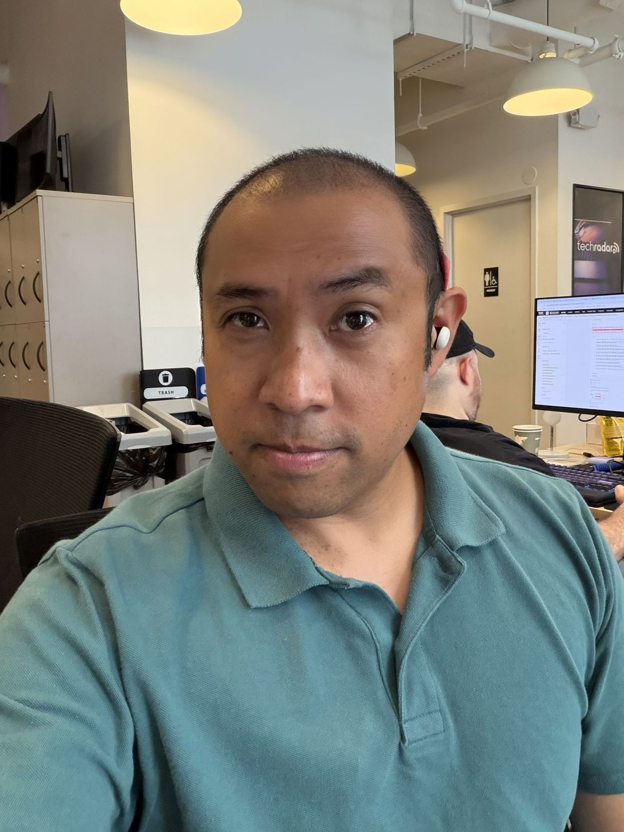 iOS 27 vs iOS 26 Photo Clean Up.