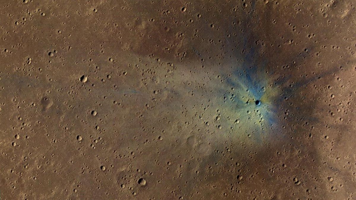 Single enormous object left 2 billion craters on Mars, scientists discover